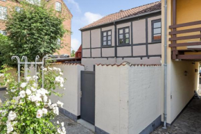 Townhouse in the heart of city - possibility of own parking space in Odense C